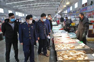 莱州市场监管局专项检查节前农贸市场疫情防控和食品安全